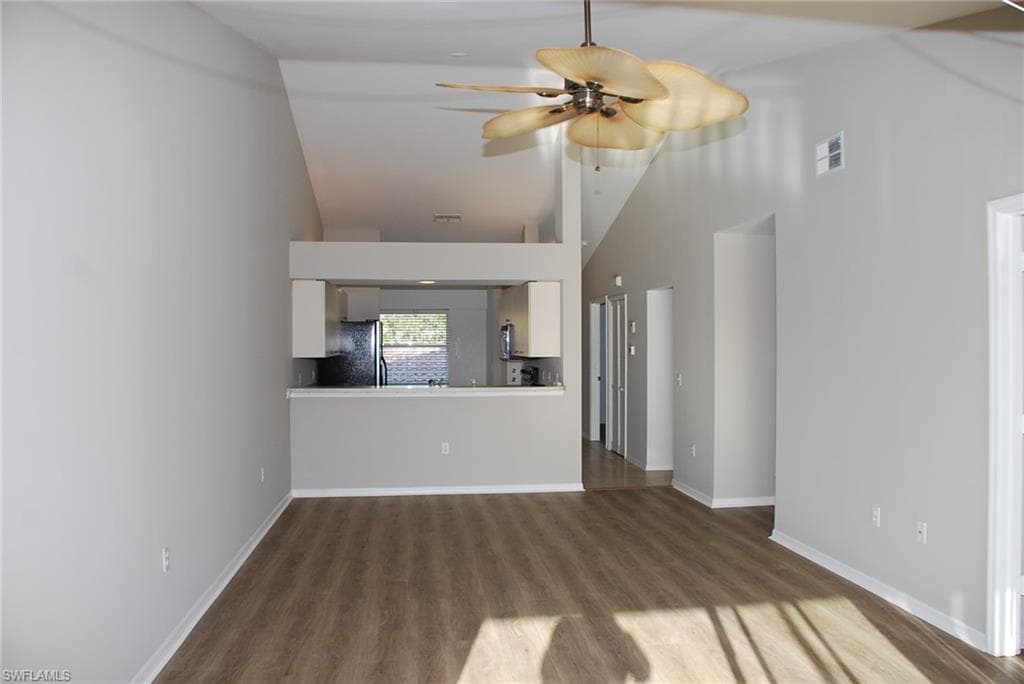 416 Valerie WAY 203-7