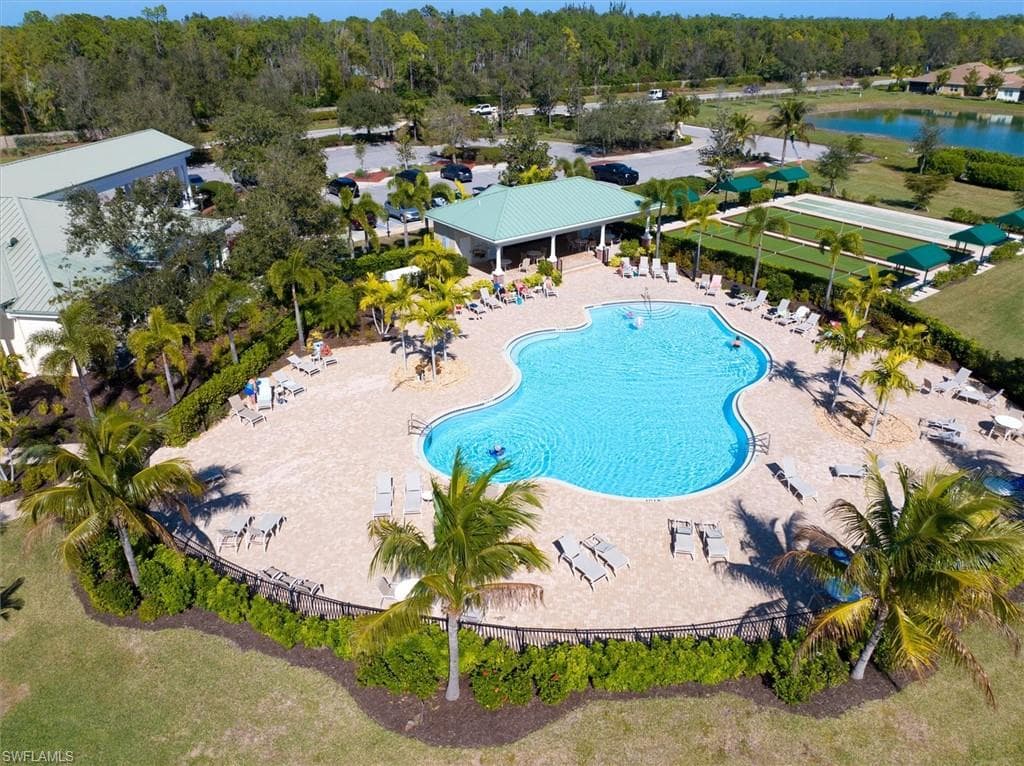 3454 Crosswater DR-33