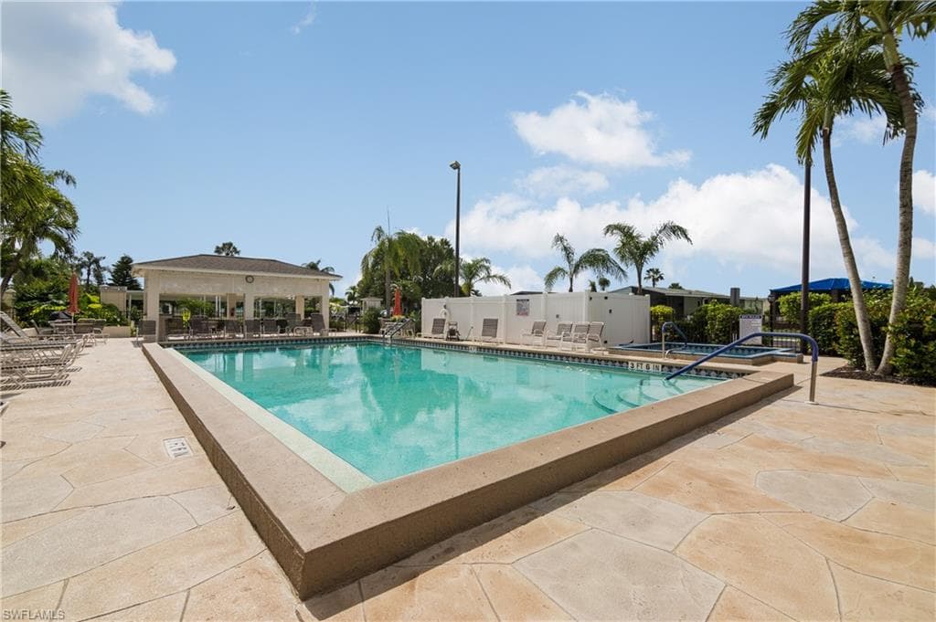 95 Oceans BLVD-41