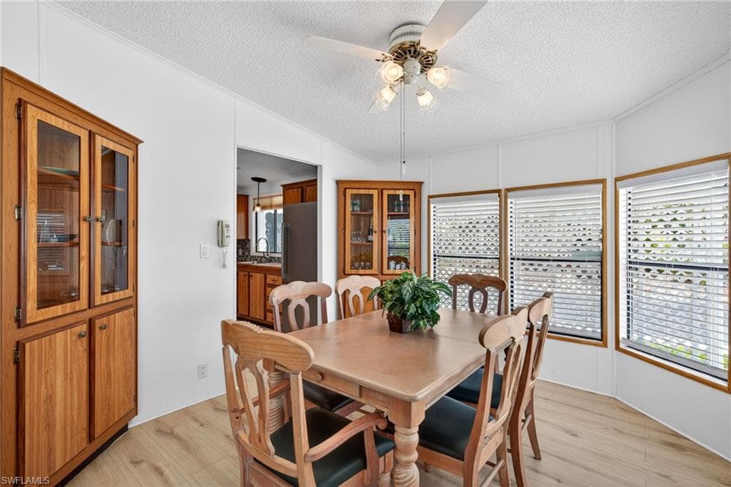 95 Oceans BLVD-11