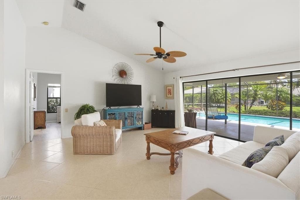 3852 Essex PL-6