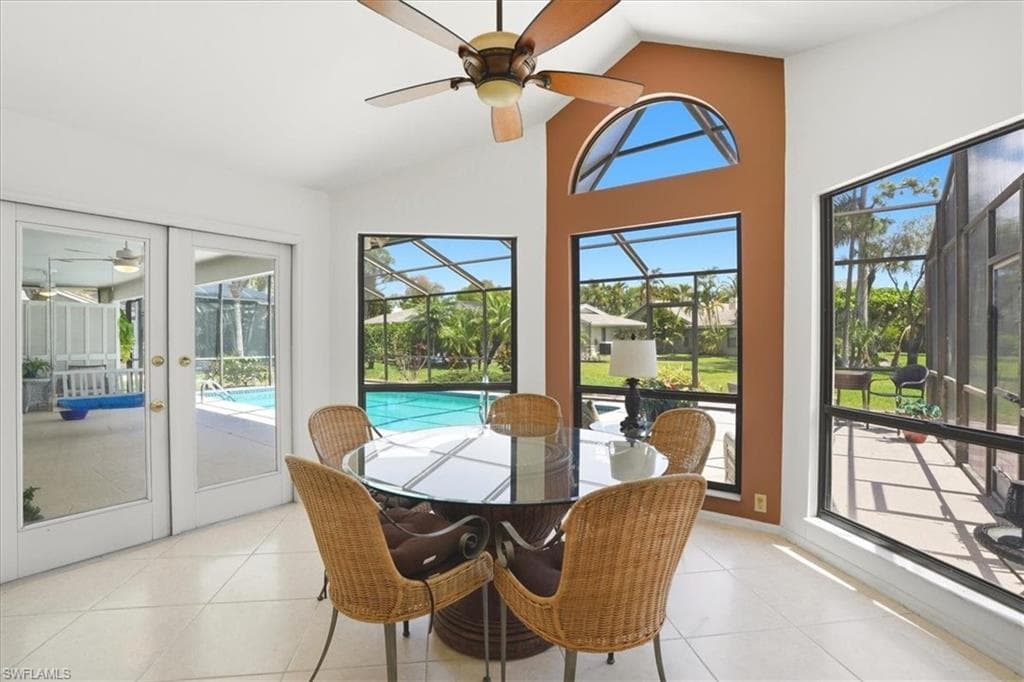 3852 Essex PL-10