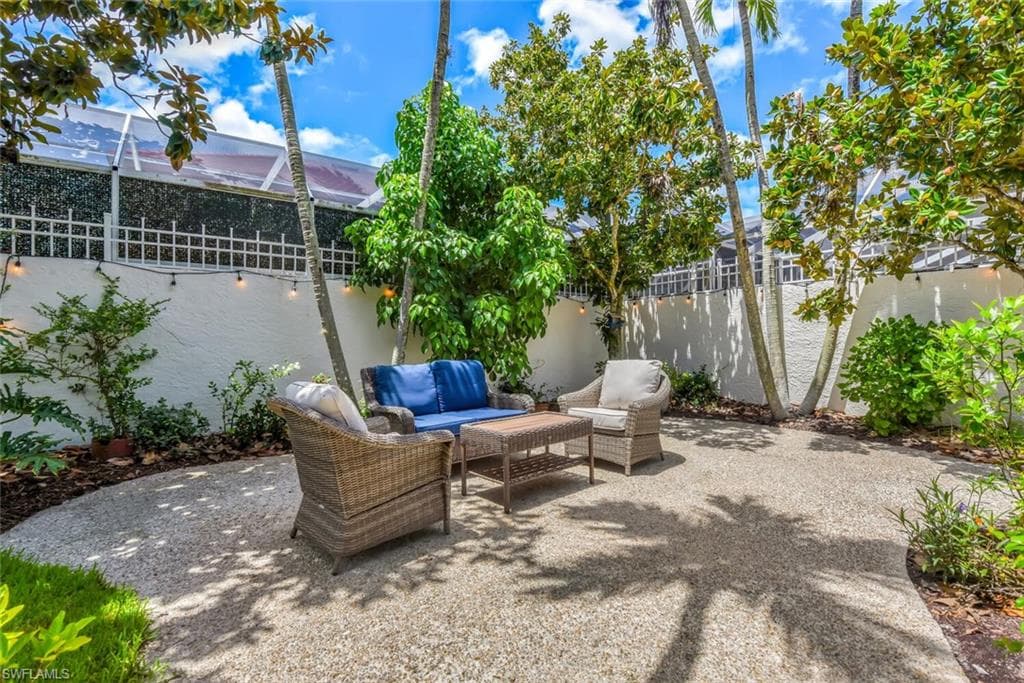 2124 Paget CIR 1-20