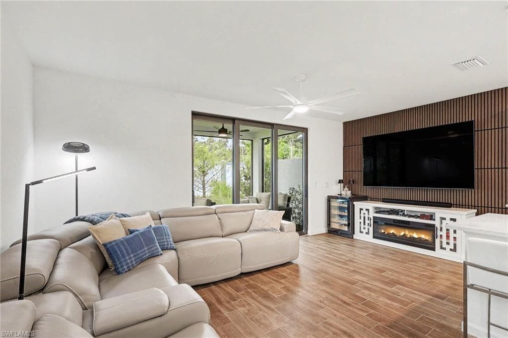 27837 Solis Grande DR-4