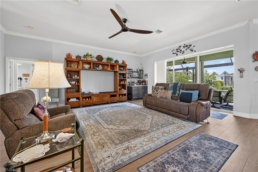 205 2nd ST-7