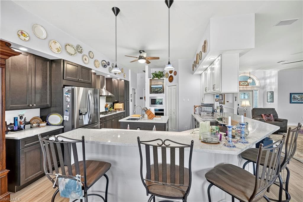 205 2nd ST-14