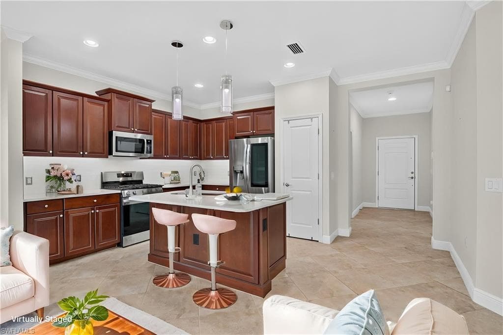 21567 Cascina DR-6