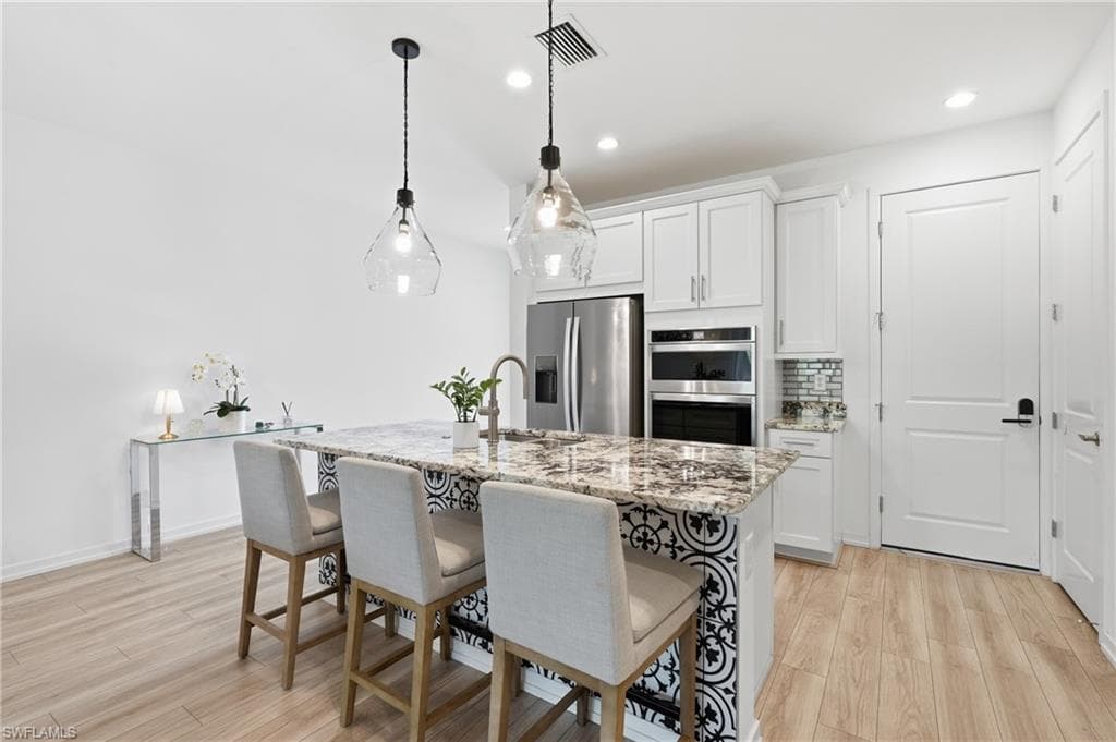13081 Pembroke DR-18