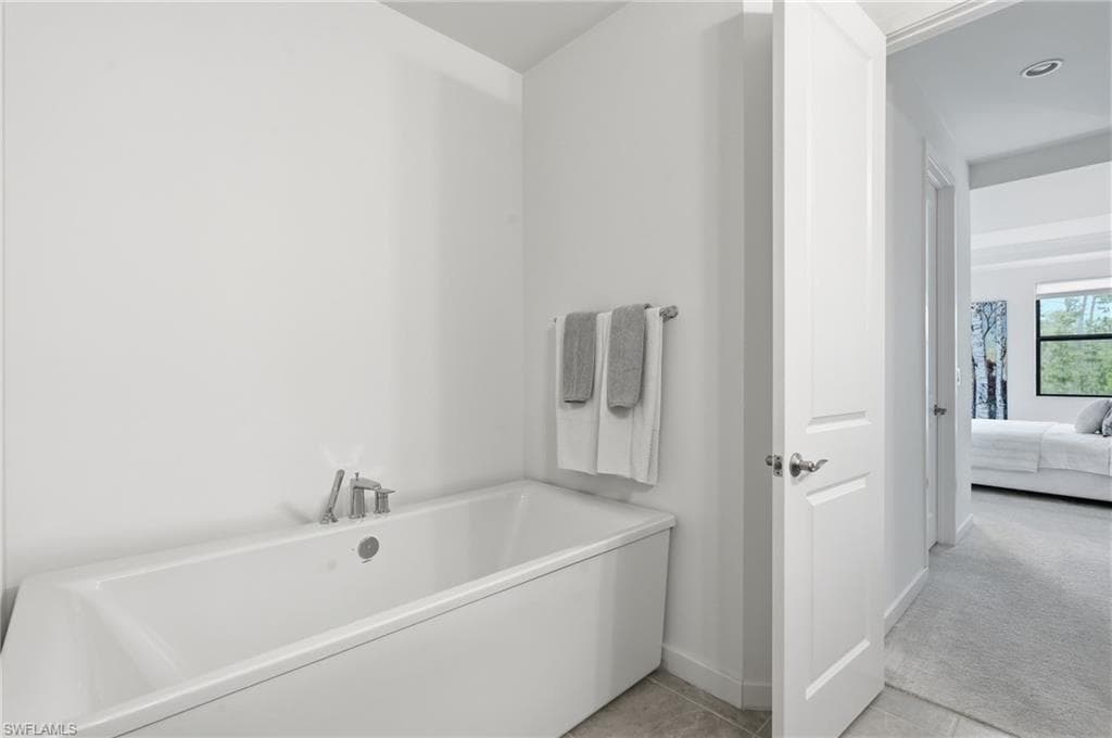 13081 Pembroke DR-25