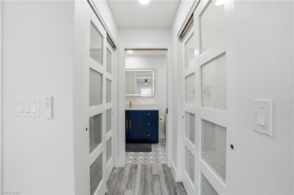 270 Dundee RD-25