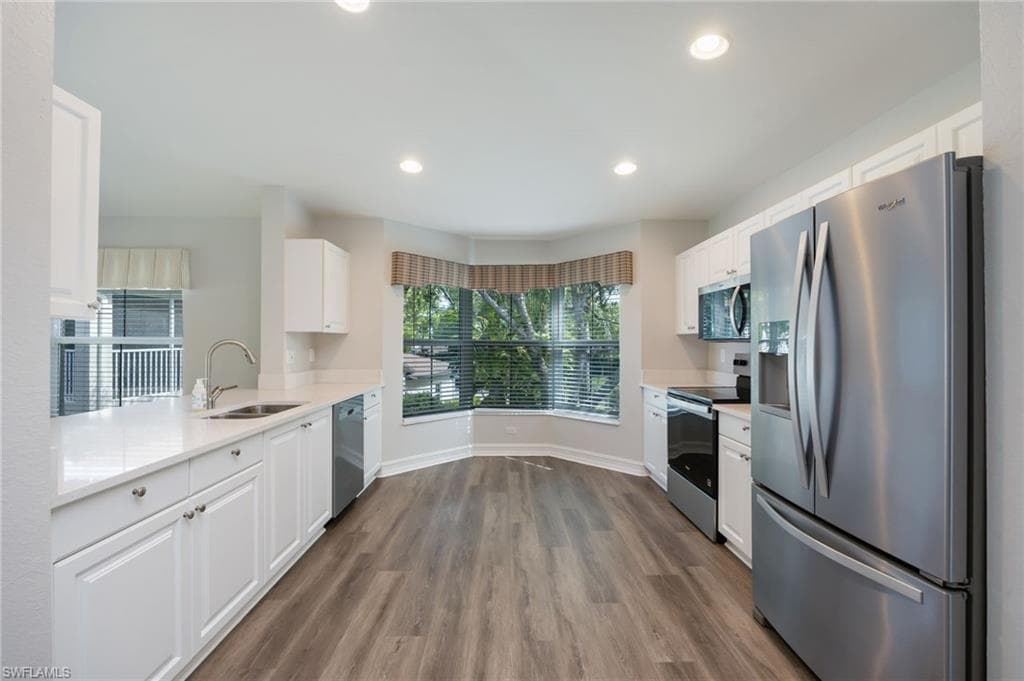 300 Diamond CIR 308-6