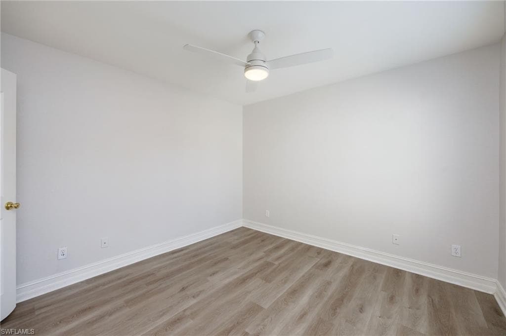 300 Diamond CIR 308-15