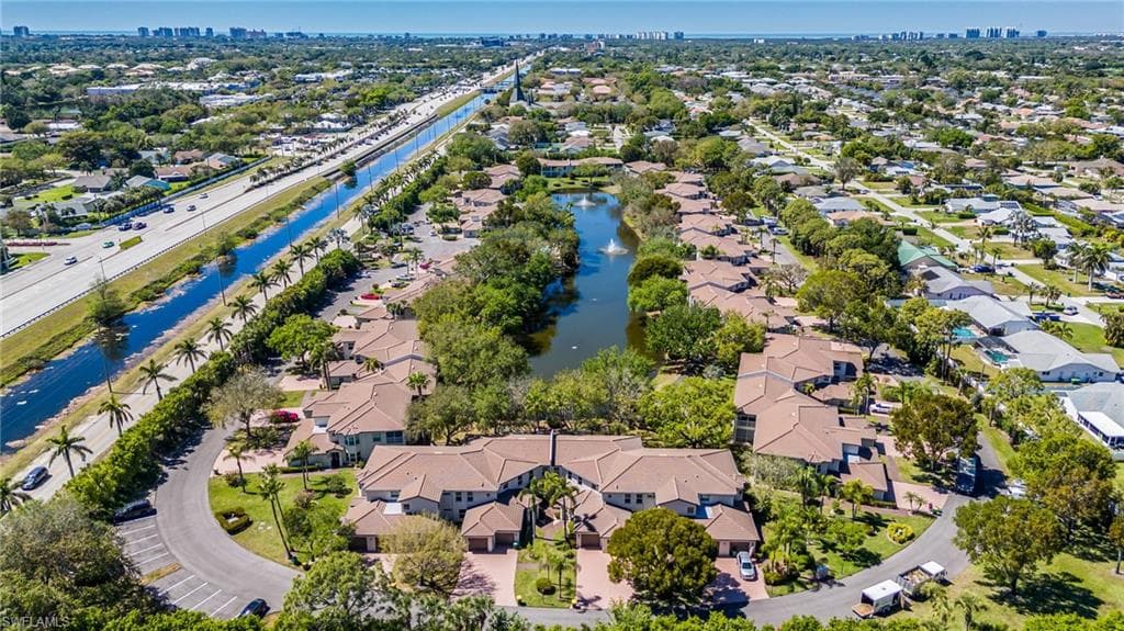 300 Diamond CIR 308-29