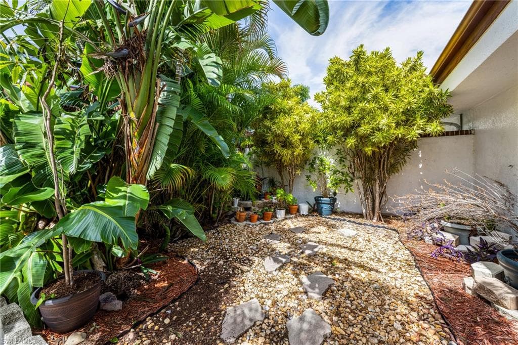 5501 Harbour Castle DR-44