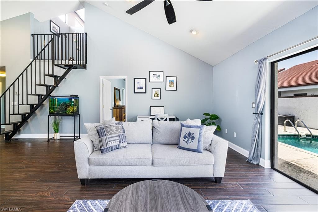 5501 Harbour Castle DR-21