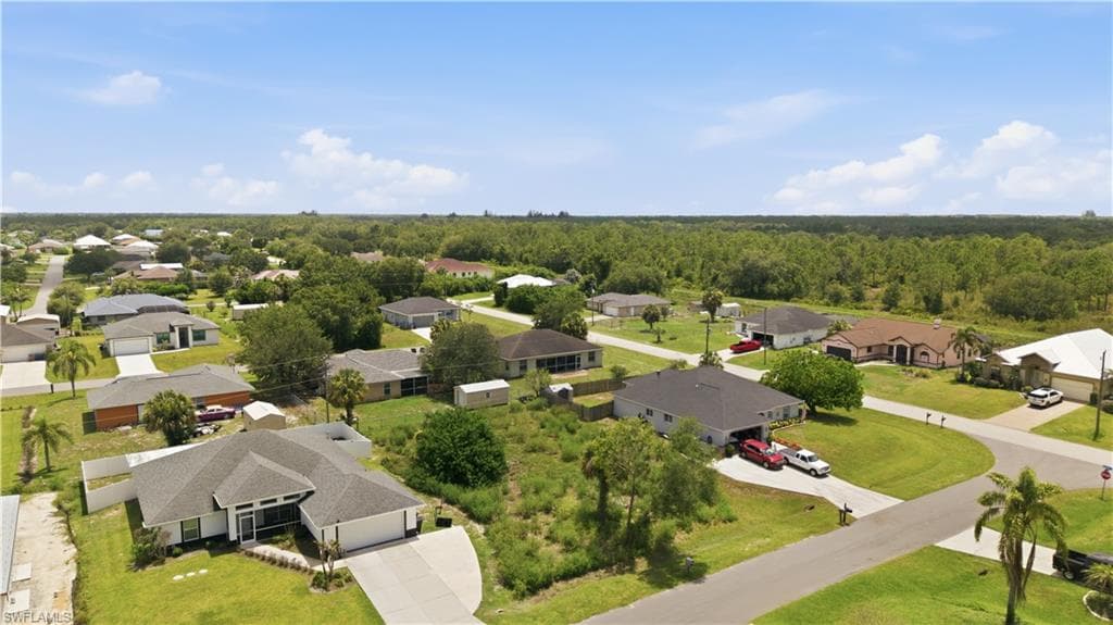 6421 Castlewood CIR-5