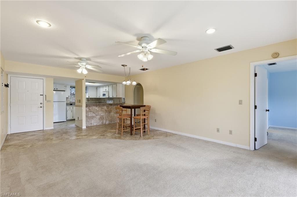 10 Beth Stacey BLVD 206-21