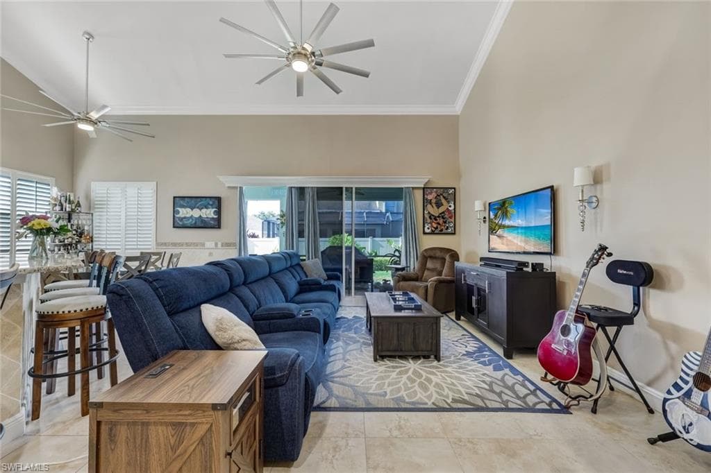 88 Burnt Pine DR-4