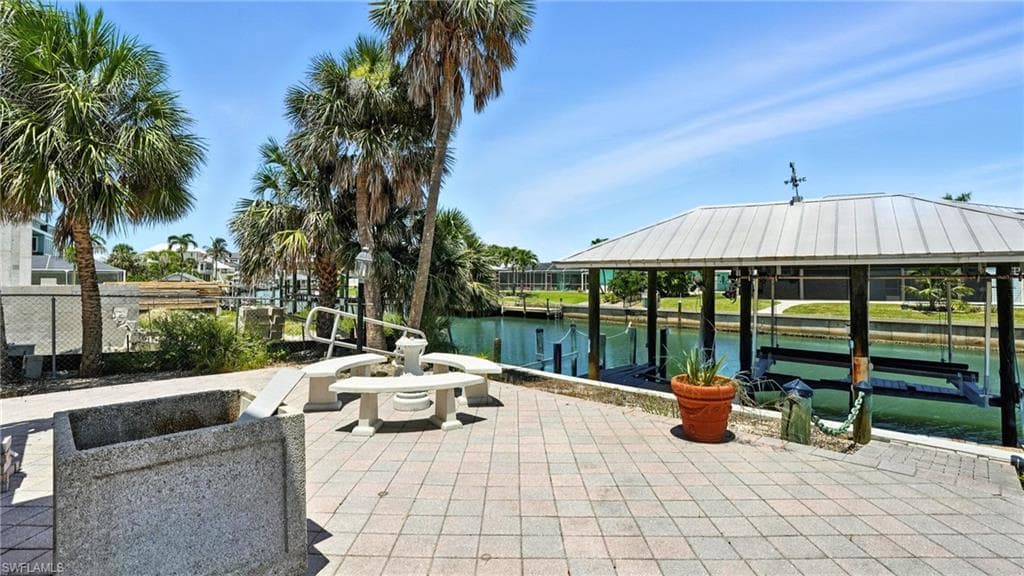 8363 Estero BLVD-30