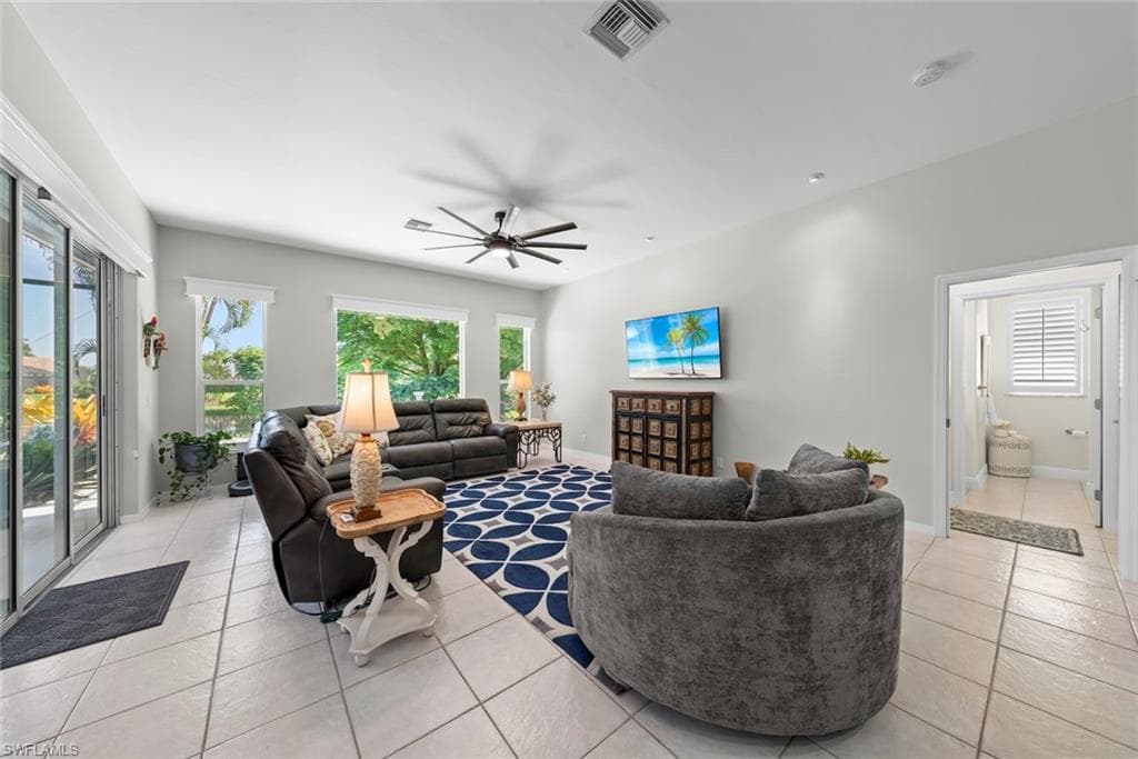 8951 Abbotsford TER-23