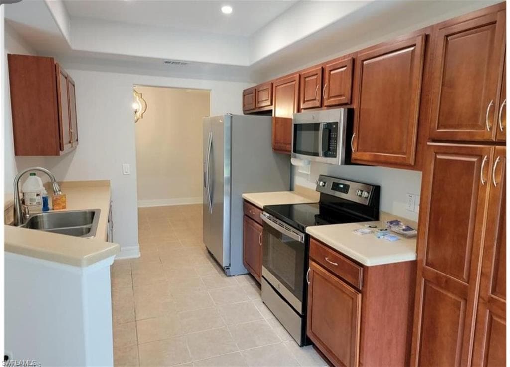 1315 Henley ST 1003-1