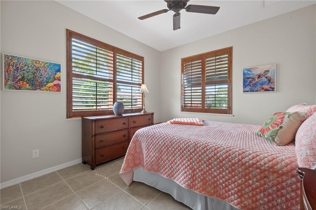 9311 Trieste DR-23