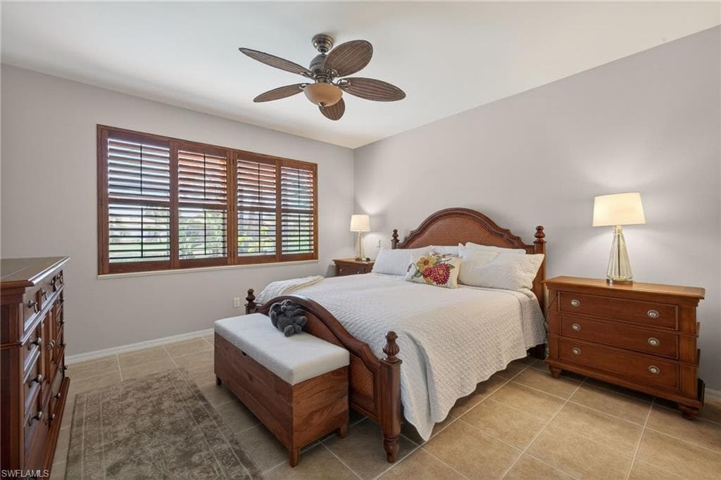 9311 Trieste DR-17