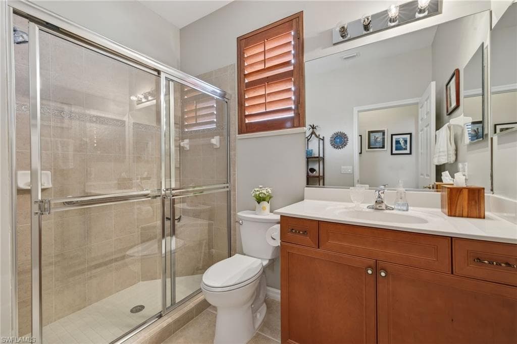 9311 Trieste DR-25
