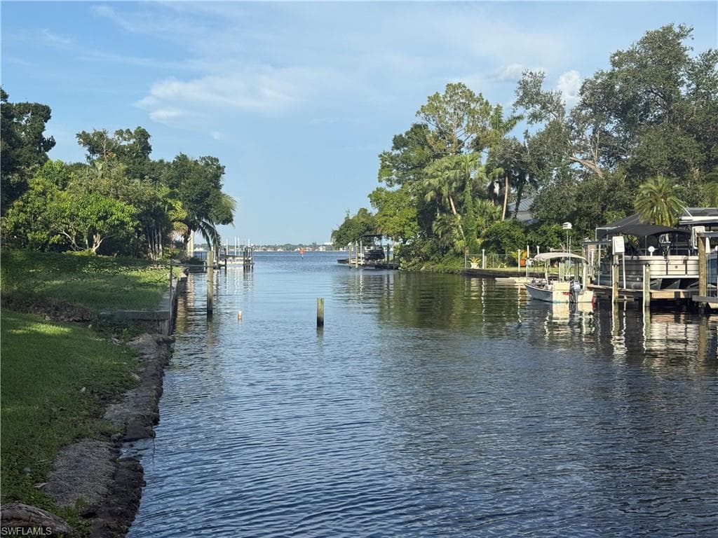1845 Marina CIR-6