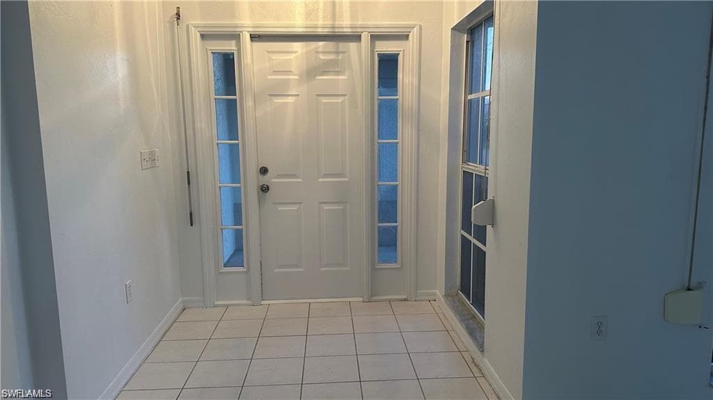 701 Arianne CT-2