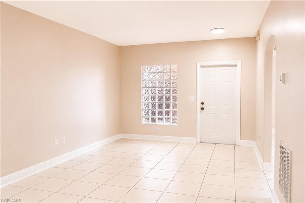 4110 Castilla CIR 105-7