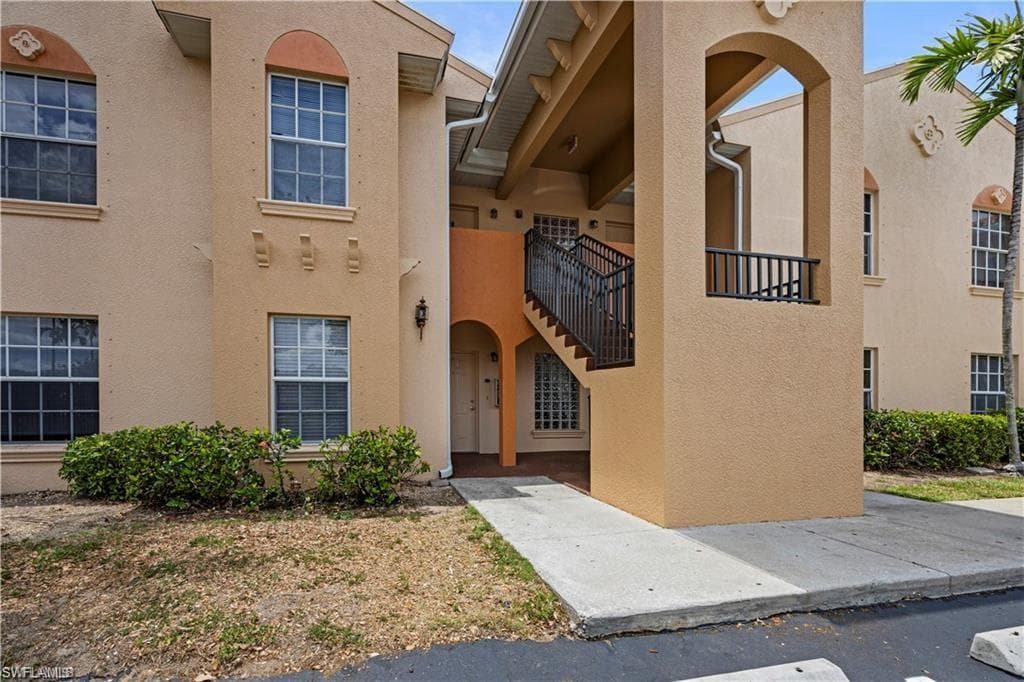 4172 Castilla CIR 201-2