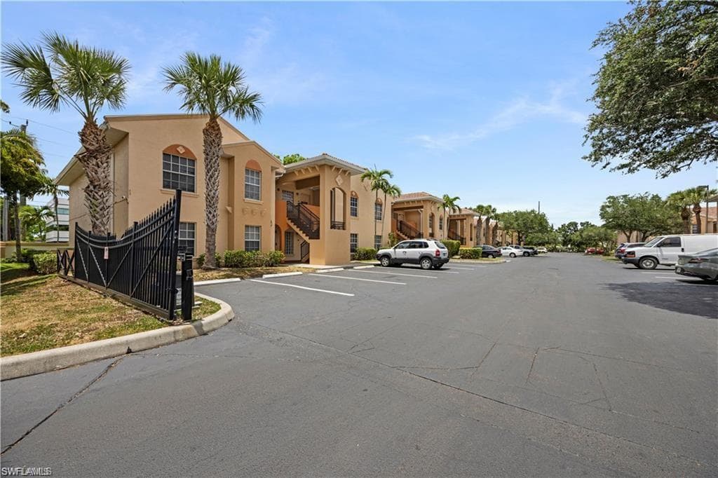 4172 Castilla CIR 201-3