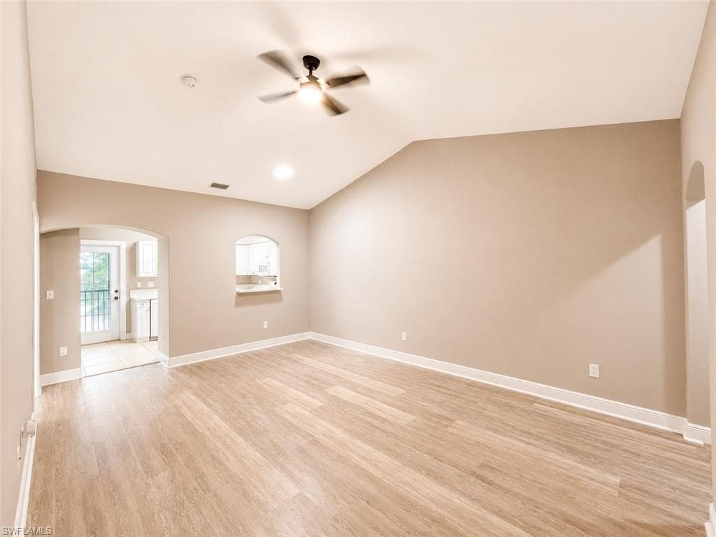4172 Castilla CIR 201-9