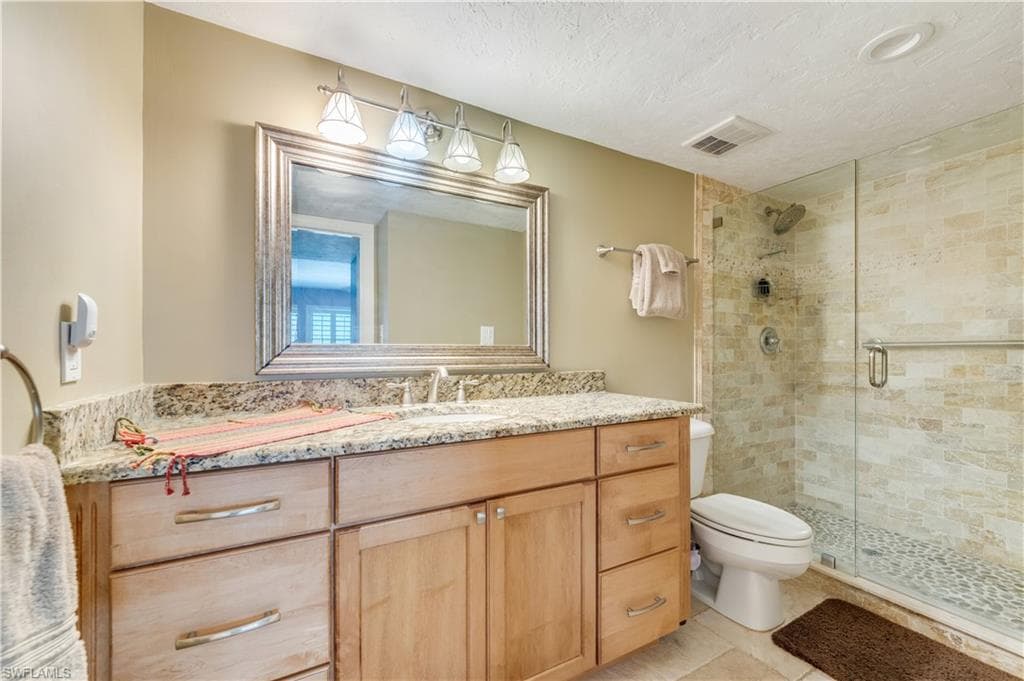 8400 Estero BLVD 502-16