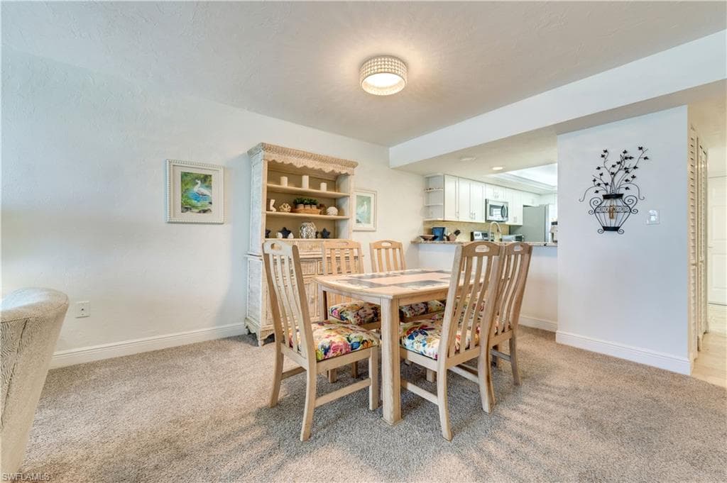 8400 Estero BLVD 502-5