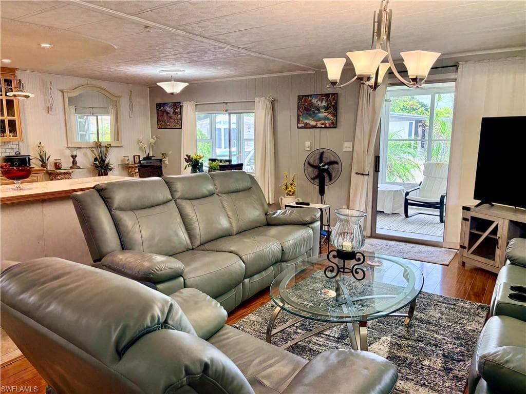 2777 Indianwood DR-16