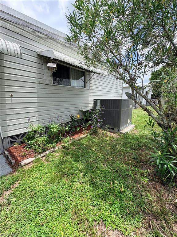 2777 Indianwood DR-5