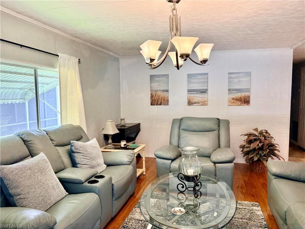 2777 Indianwood DR-19