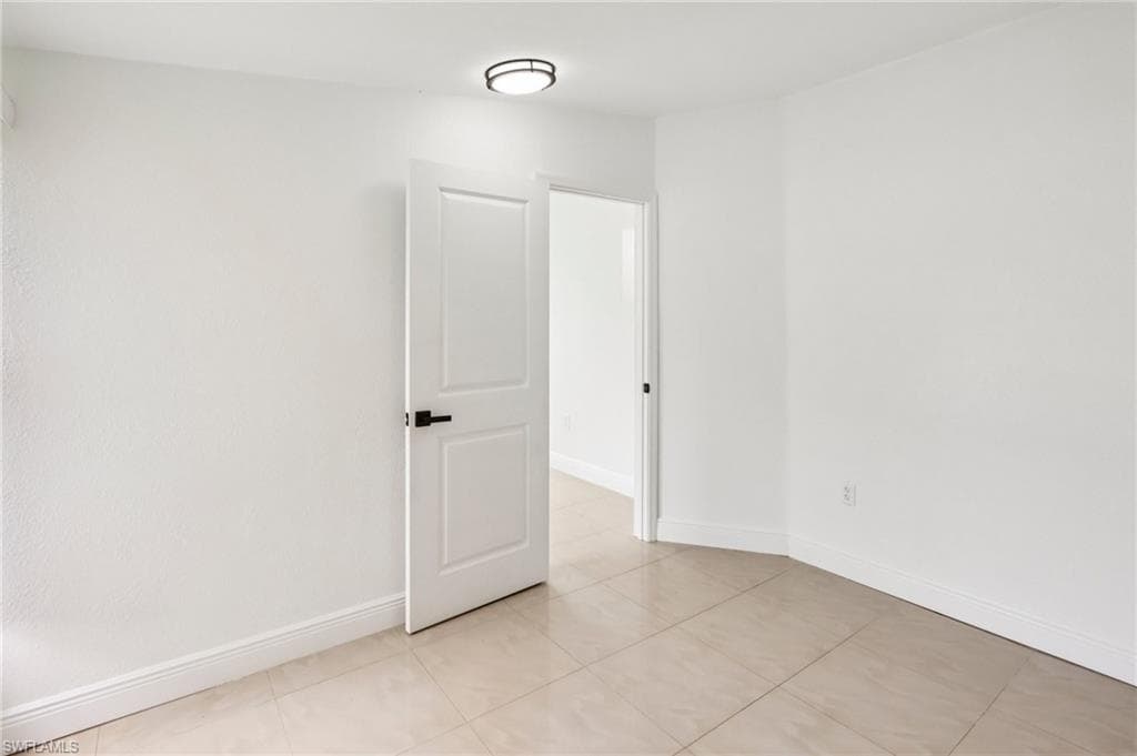 89 Cabana AVE-17