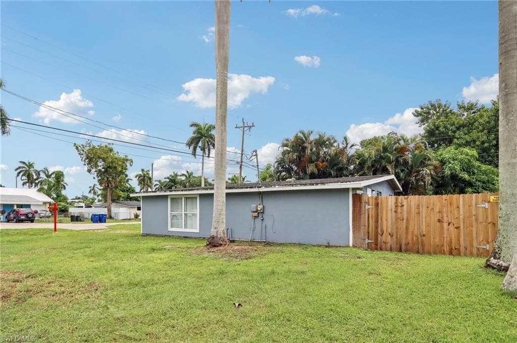 89 Cabana AVE-21