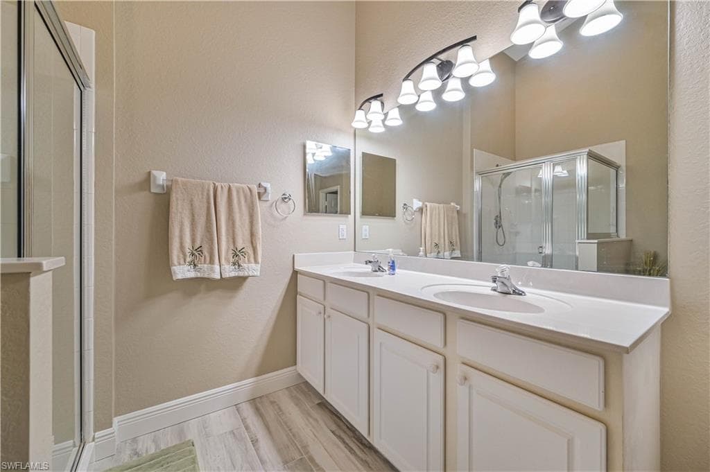 9660 Pineapple Preserve CT-14