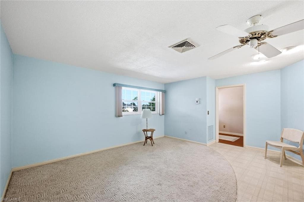 4443 Lakewood BLVD-13