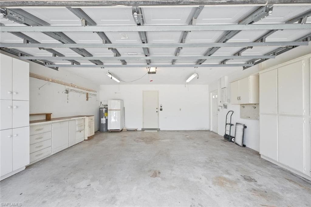 4443 Lakewood BLVD-31