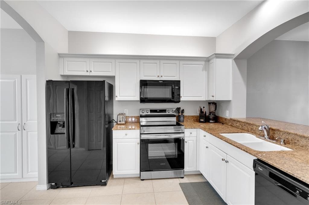 1320 Charleston Square DR 103-18