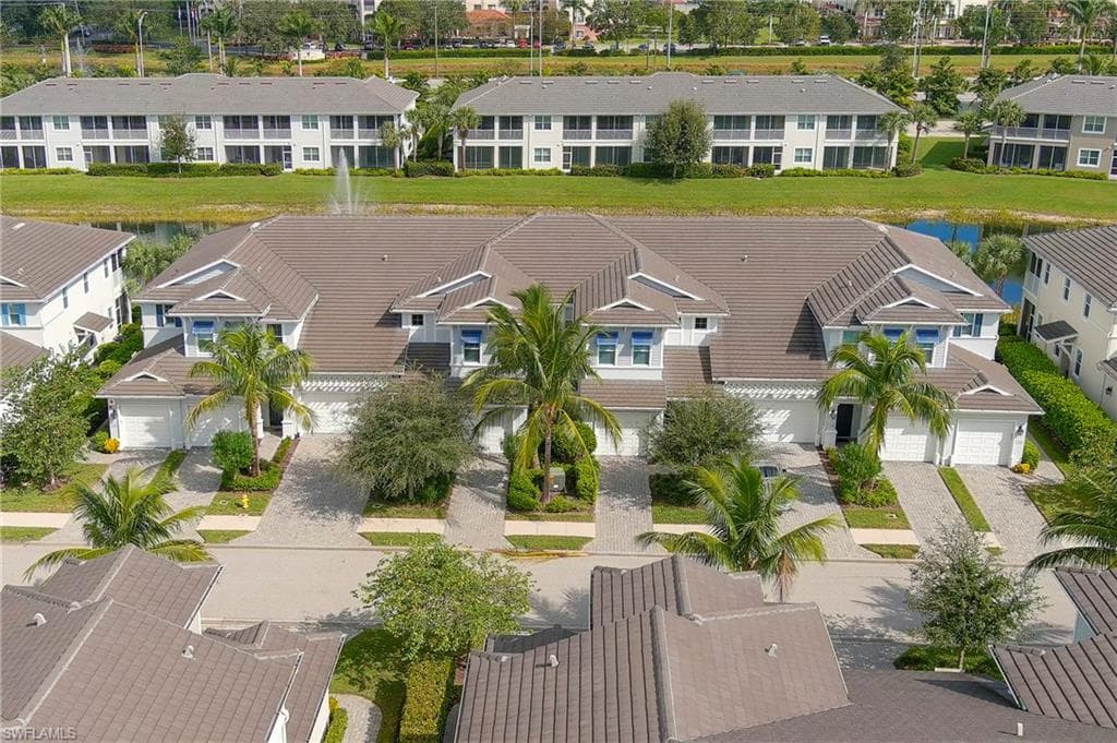 6954 Avalon CIR 702-2