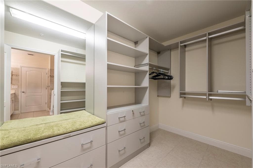 6954 Avalon CIR 702-13