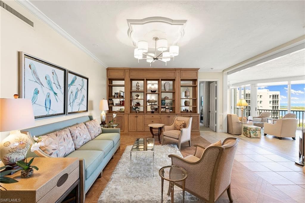 5000 Royal Marco WAY 831-5