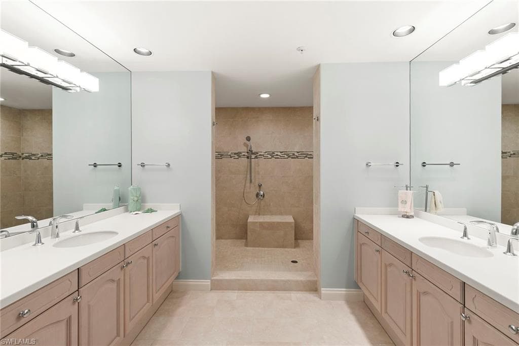 5000 Royal Marco WAY 831-25