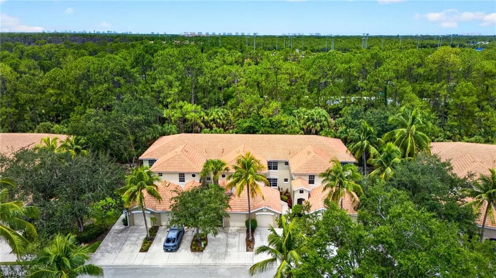 1672 Tarpon Bay DR S 102-1
